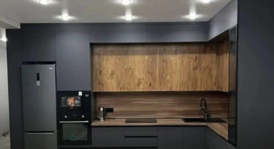 Cuisine anthracite et bois